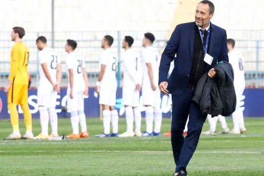 Ο Ολλανδός σκέφτεται επιθετικά