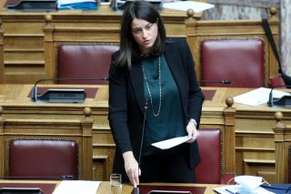 Πολλαπλά μέτωπα στην Παιδεία άνοιξε η Κεραμέως