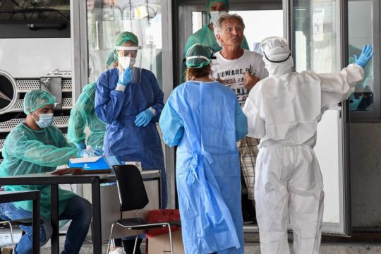 Παρέμβαση εισαγγελέα ζητά ο ΣΥΡΙΖΑ μετά τις αποκαλύψεις για τον ΕΟΔΥ
