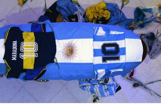Πώς να πεις «αντίο» σε έναν θεό;