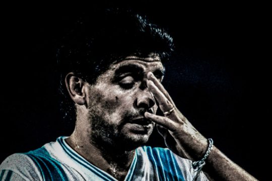 Έρευνα από τη δικαιοσύνη για τον θάνατο του Ντιέγκο Μαραντόνα