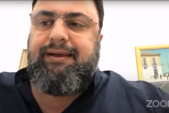 Αιφνιδίως «ανένδοτος» Μαρινάκη κατά COSCO