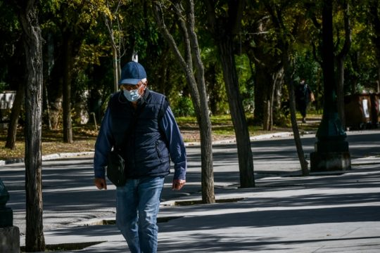 Μάσκα παντού;