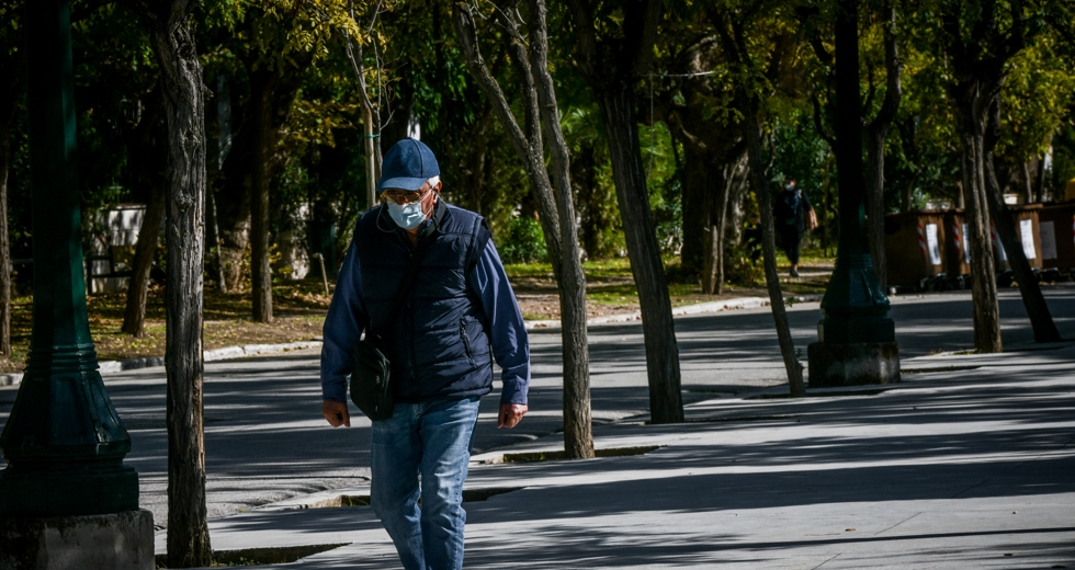 Μάσκα παντού;