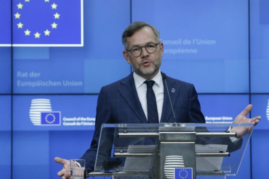 Γερμανικές εκκλήσεις να αρθεί το αδιέξοδο για τον προϋπολογισμό της Ε.Ε.