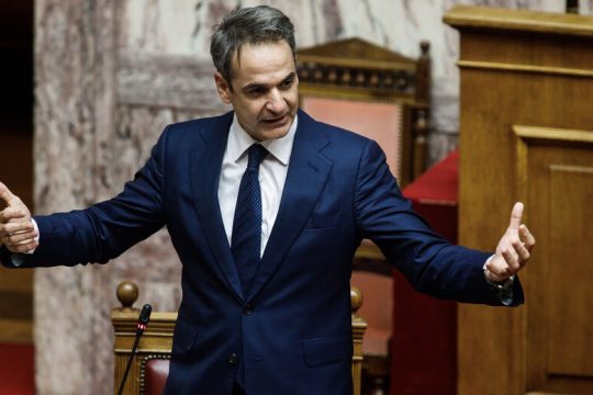 Στριμωγμένη η κυβέρνηση