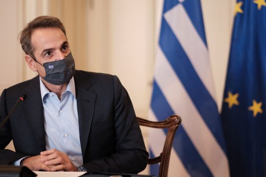 Υποκριτικοί ελιγμοί Μητσοτάκη