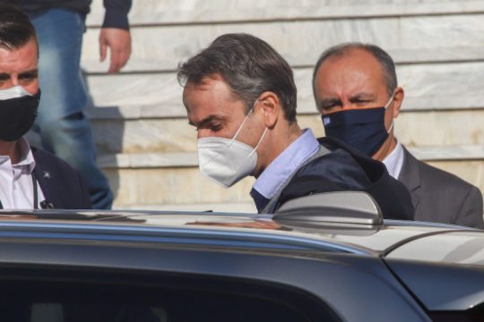 Βήματα χαλάρωσης, ατομική ευθύνη και συμμόρφωση