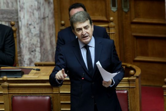 Ο Μ. Χρυσοχοΐδης απαγόρευσε την πορεία του Πολυτεχνείου