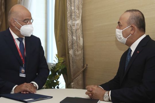 Τηλεφωνική επικοινωνία Τσαβούσογλου – Δένδια
