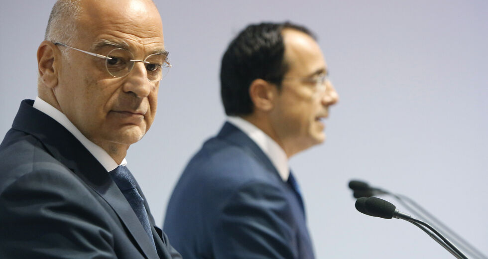 Διπλωματικό Βατερλό Ελλάδας και Κύπρου με «λάβαρο» τις κυρώσεις