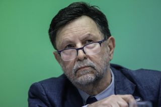 Και υφυπουργός και μελετητής σε ιχθυοκαλλιέργειες ο κ. Οικονόμου