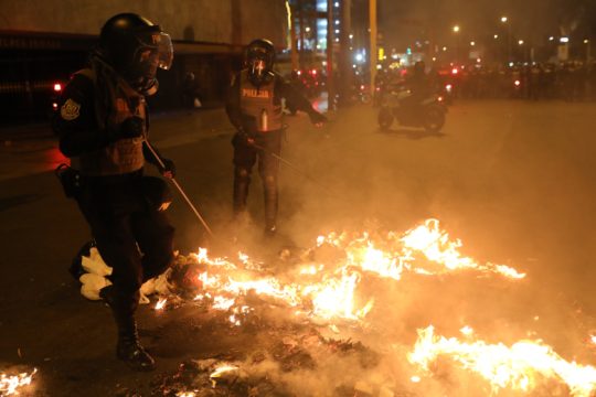 Το Περού «φλέγεται»