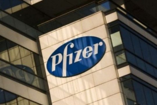 90% αποτελεσματικό το εμβόλιο της Pfizer δείχνουν προκαταρκτικά στοιχεία των δοκιμών
