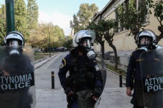Κλήσεις σε απολογία σε άτομα που δήλωσαν στο facebook ότι θα κατέβουν στο Πολυτεχνείο!