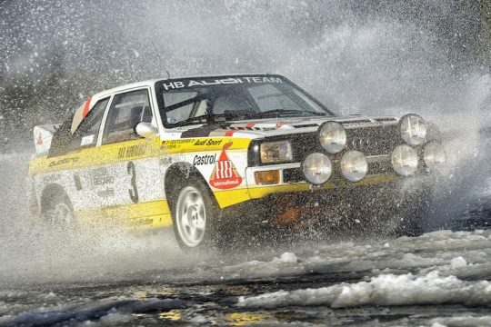 Επέτειος quattro
