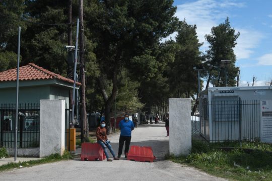 Το Ελληνικό Φόρουμ Προσφύγων για τη νεκρή 27χρονη στη δομή Ριτσώνας 