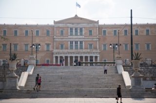 Πόσες κρίσεις αντέχει το Σύνταγμα;