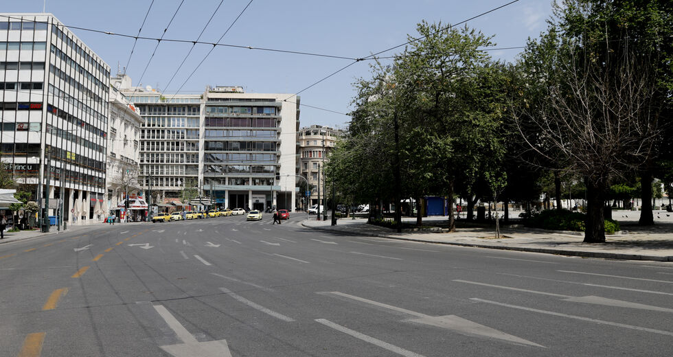 Οι αστοχίες της κυβέρνησης φέρνουν γενική καραντίνα