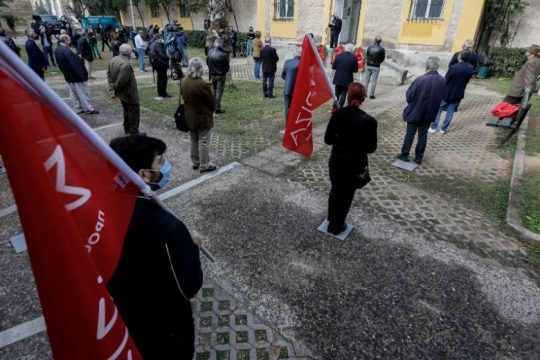 Ο αυταρχισμός της κυβέρνησης δεν πέρασε