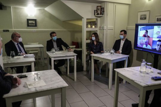 Κινδυνεύουν τρεις στις δέκα επιχειρήσεις και χιλιάδες θέσεις εργασίας