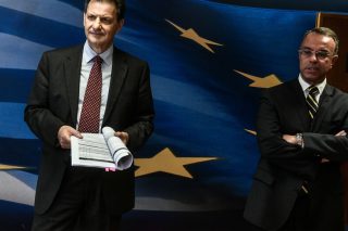 Ερχονται νέα μνημόνια