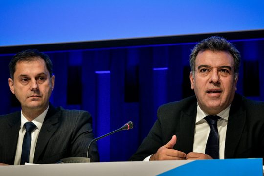 Σε καραντίνα ο υπουργός και ο υφυπουργός Τουρισμού