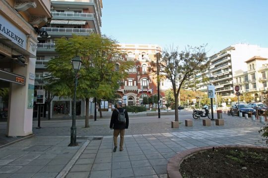Ο σερίφης Χρυσοχοΐδης παίρνει τη σκούπα του στη Βόρεια Ελλάδα
