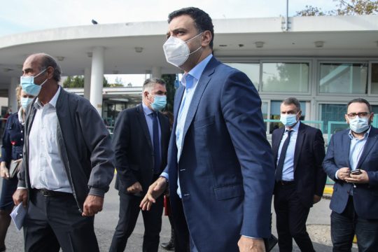 Το κλεμμένο σχέδιο και η κοροϊδία Κικίλια με το εμβόλιο
