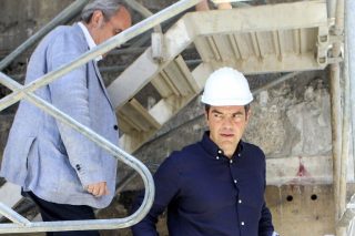 Ο Τσίπρας στη Θεσσαλονίκη για πανδημία και μετρό