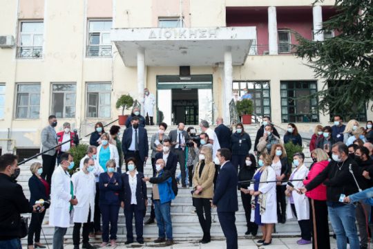 Αλ. Τσίπρας: Εγκληματικές οι ευθύνες για την κατάσταση στα νοσοκομεία της Β. Ελλάδας
