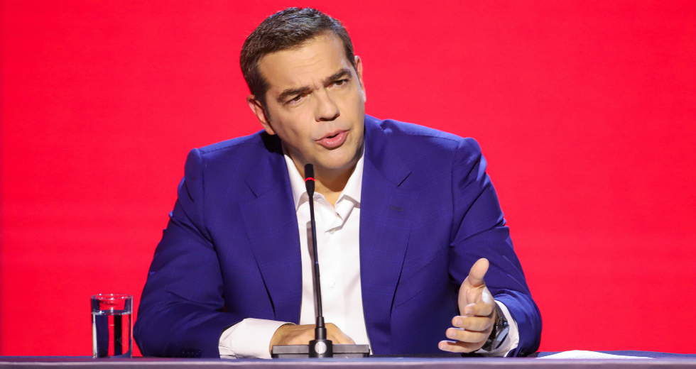 Τσίπρας για τηλεκπαίδευση: Αυτογελοιοποίηση του «επιτελικού κράτους»