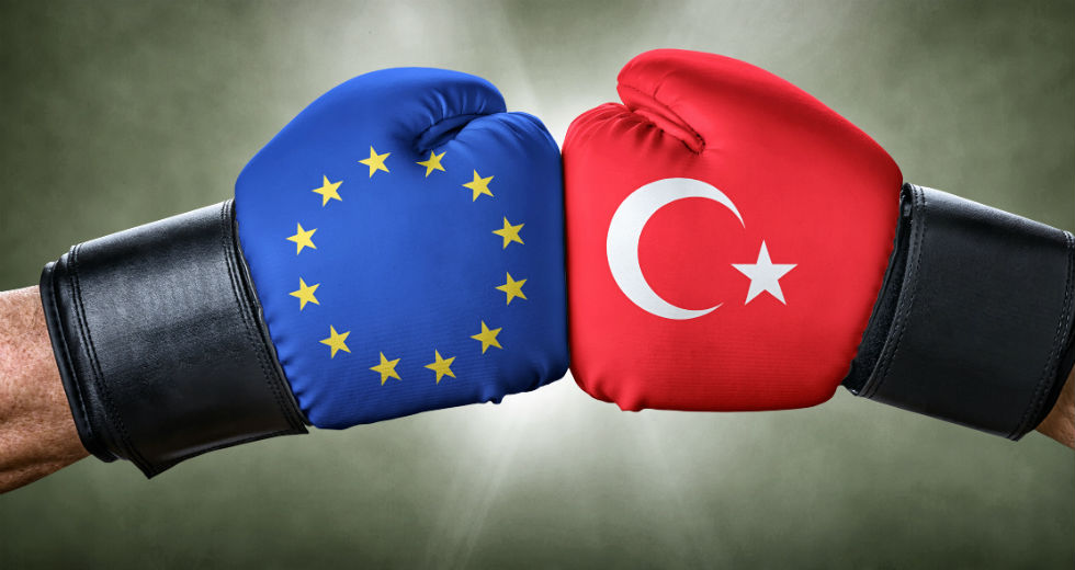 Για επιβολή κυρώσεων στην Τουρκία πιέζουν Γαλλία – Ευρωκοινοβούλιο
