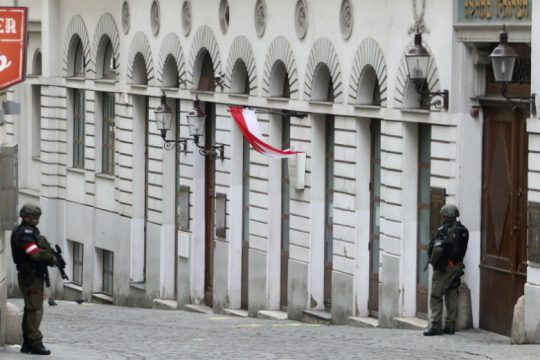 Κλείνουν τζαμιά στη Βιέννη, σε διαθεσιμότητα ο επικεφαλής της αντιτρομοκρατικής