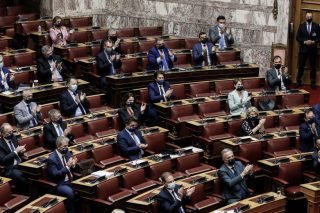 Ψηφίστηκε μόνο από την κυβερνητική πλειοψηφία…