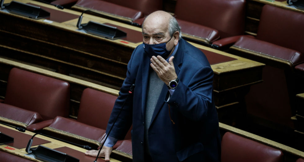 Πυρά ΣΥΡΙΖΑ, ΚΚΕ και ΜΕΡΑ25 για τις συλλήψεις φεμινιστριών στο Σύνταγμα