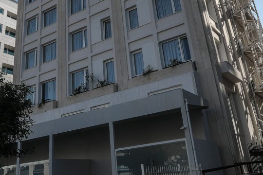 Συνελήφθη η κόρη του ξενοδόχου για το κορονοπάρτι