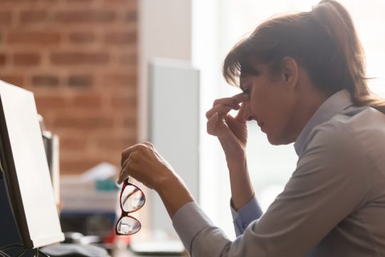 Πότε καταβάλλονται οι αποζημιώσεις για τις αναστολές συμβάσεων του Οκτωβρίου
