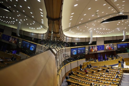«Μπλόκο» στον συμβιβασμό για τον προϋπολογισμό της Ε.Ε.