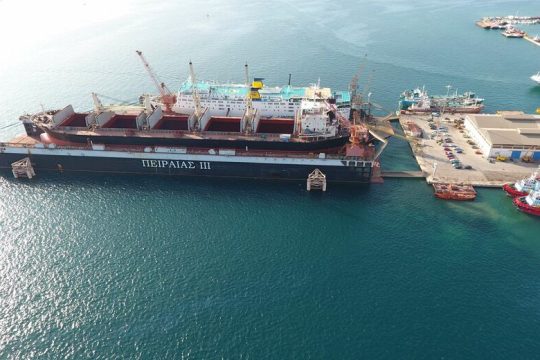 Η Cosco ξεκινά έργα στη Ναυπηγοεπισκευαστική Ζώνη