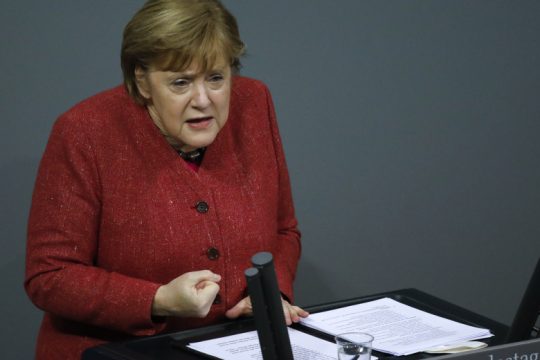 Η Μέρκελ προειδοποίησε για τον επερχόμενο εφιάλτη
