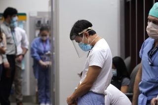 Καθημερινή τραγωδία εν αναμονή της ανοσίας