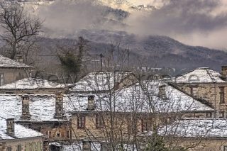 Στη θαλπωρή του χωριού