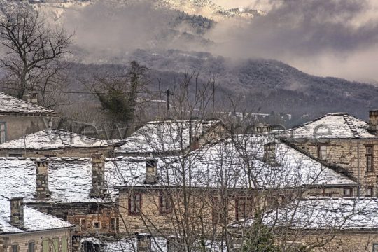 Στη θαλπωρή του χωριού