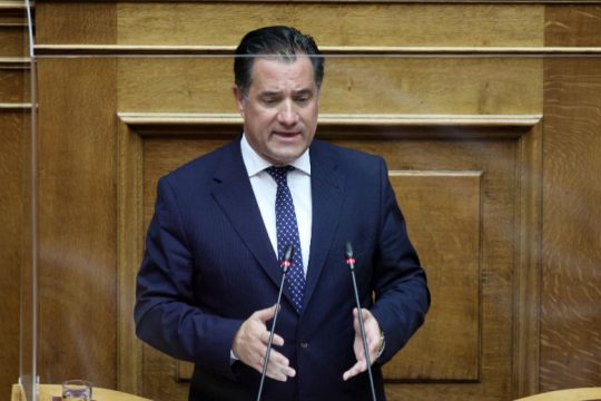 Ομολογία Γεωργιάδη ότι η χώρα δεν είχε επαρκή τεστ την άνοιξη