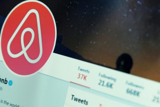 Ιδανικό ντεμπούτο για την Airbnb στο Χρηματιστήριο