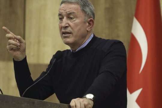 Η Αγκυρα συνεχίζει τη ρητορική των απειλών