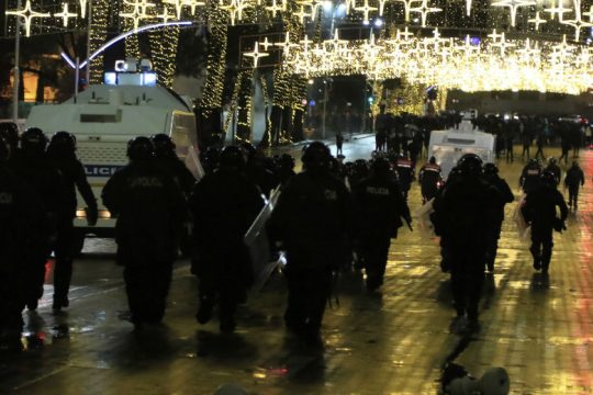 Παραιτήθηκε ο υπουργός Εσωτερικών της Αλβανίας μετά τη δολοφονία 25χρονου