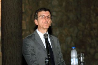 Μείωση 10% στους μισθούς των δημοσίων υπαλλήλων προτείνει ο Πορτοσάλτε!