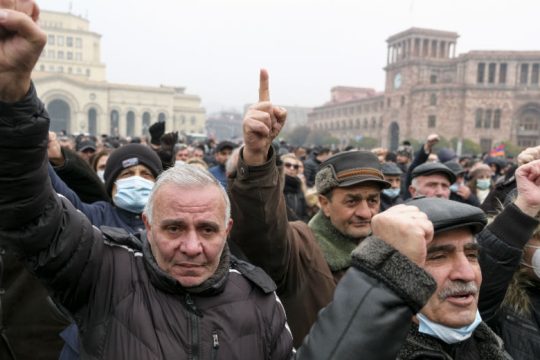 Μαζική διαδήλωση στην Αρμενία με αίτημα την παραίτηση του πρωθυπουργού